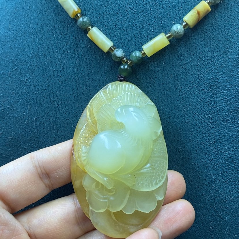 【闪购商品】蛇纹石玉吊坠未镶嵌