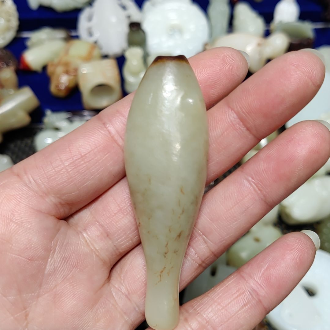 和田玉车挂未镶嵌哈**王