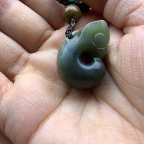 【闪购商品】未镶嵌岫岩河磨玉（透闪石质玉）挂件