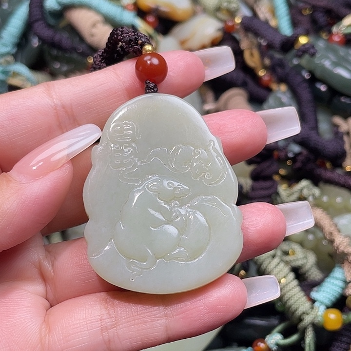 和田玉未镶嵌颈饰