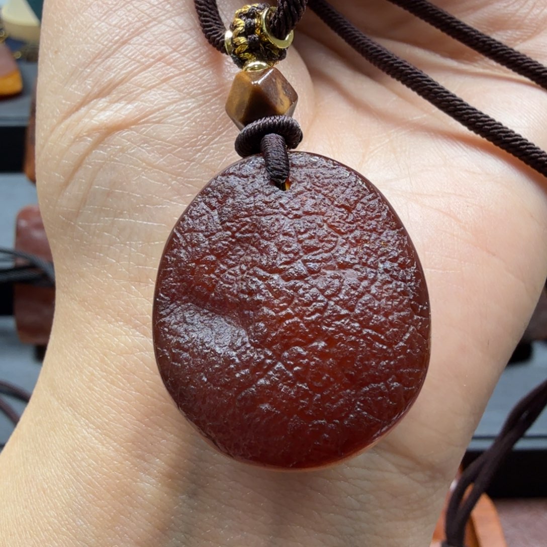 琥珀吊坠(赠链)未镶嵌