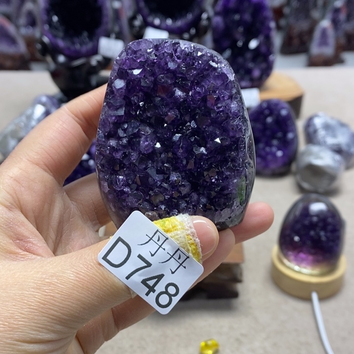 水晶大型摆件（非配饰）未镶嵌