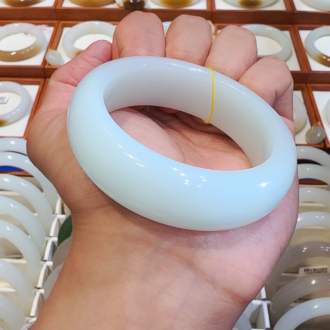 和田玉手镯未镶嵌新疆轮胎羊脂白玉55 56 57