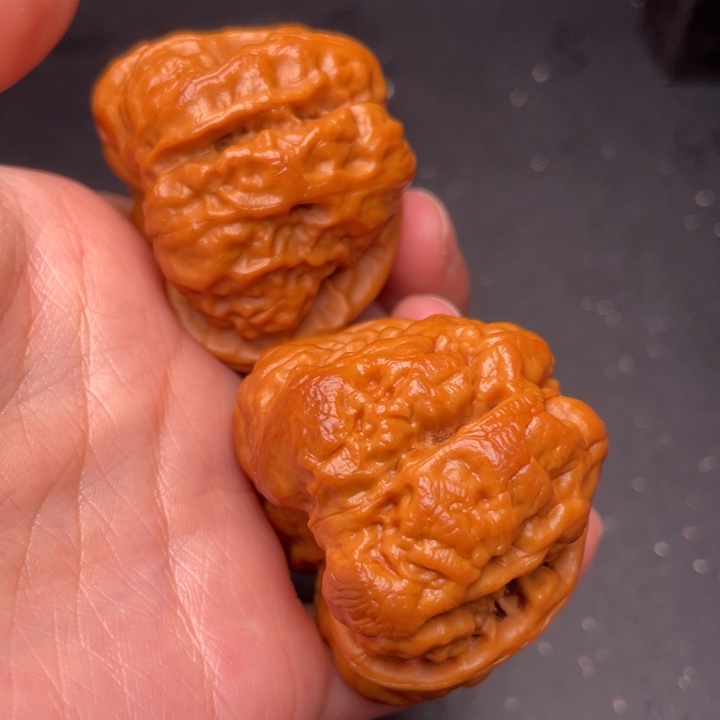 秦岭野生核桃文玩