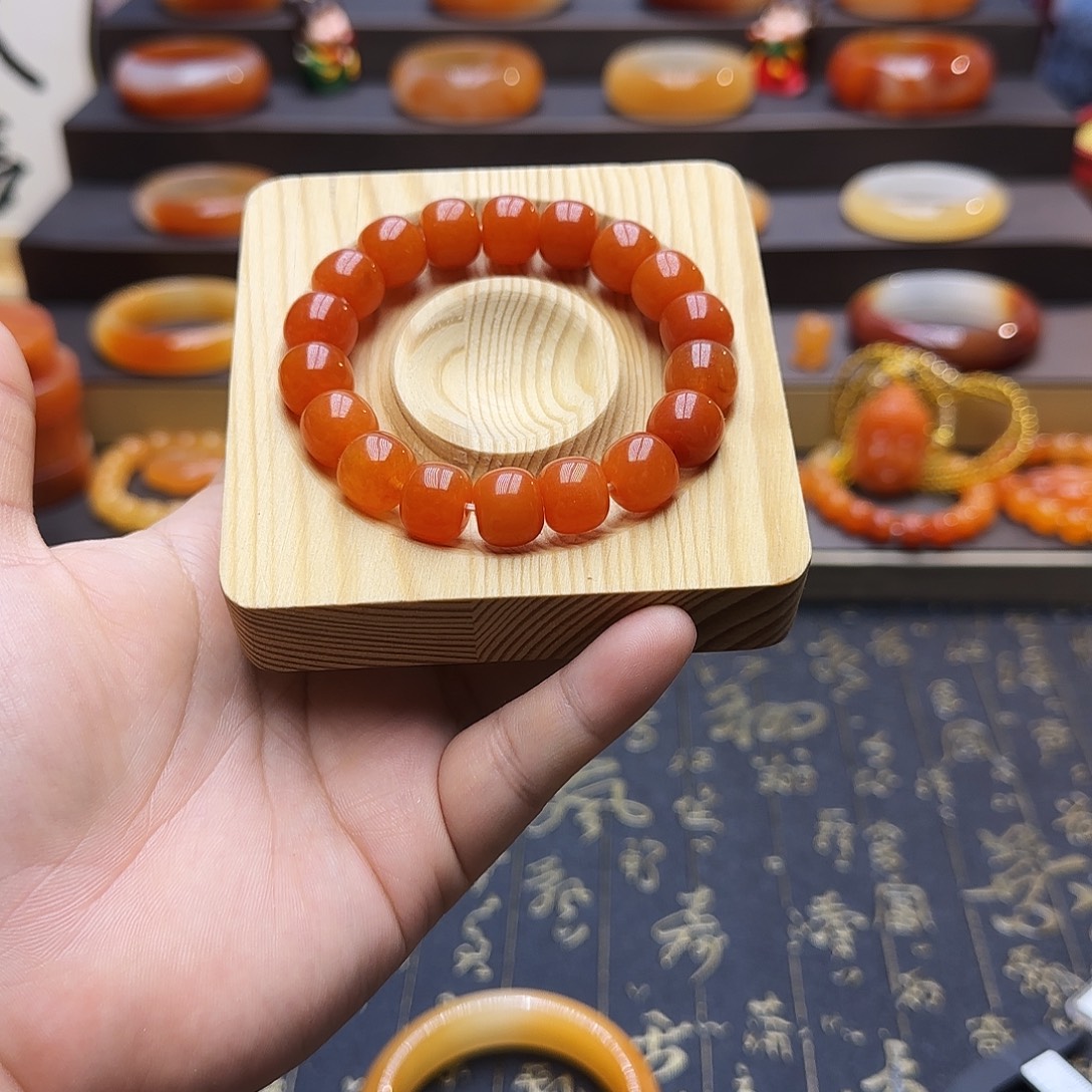 石英质玉（黄龙玉）未镶嵌手链