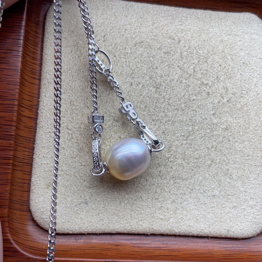 颈饰海水珍珠银S925镶嵌V50