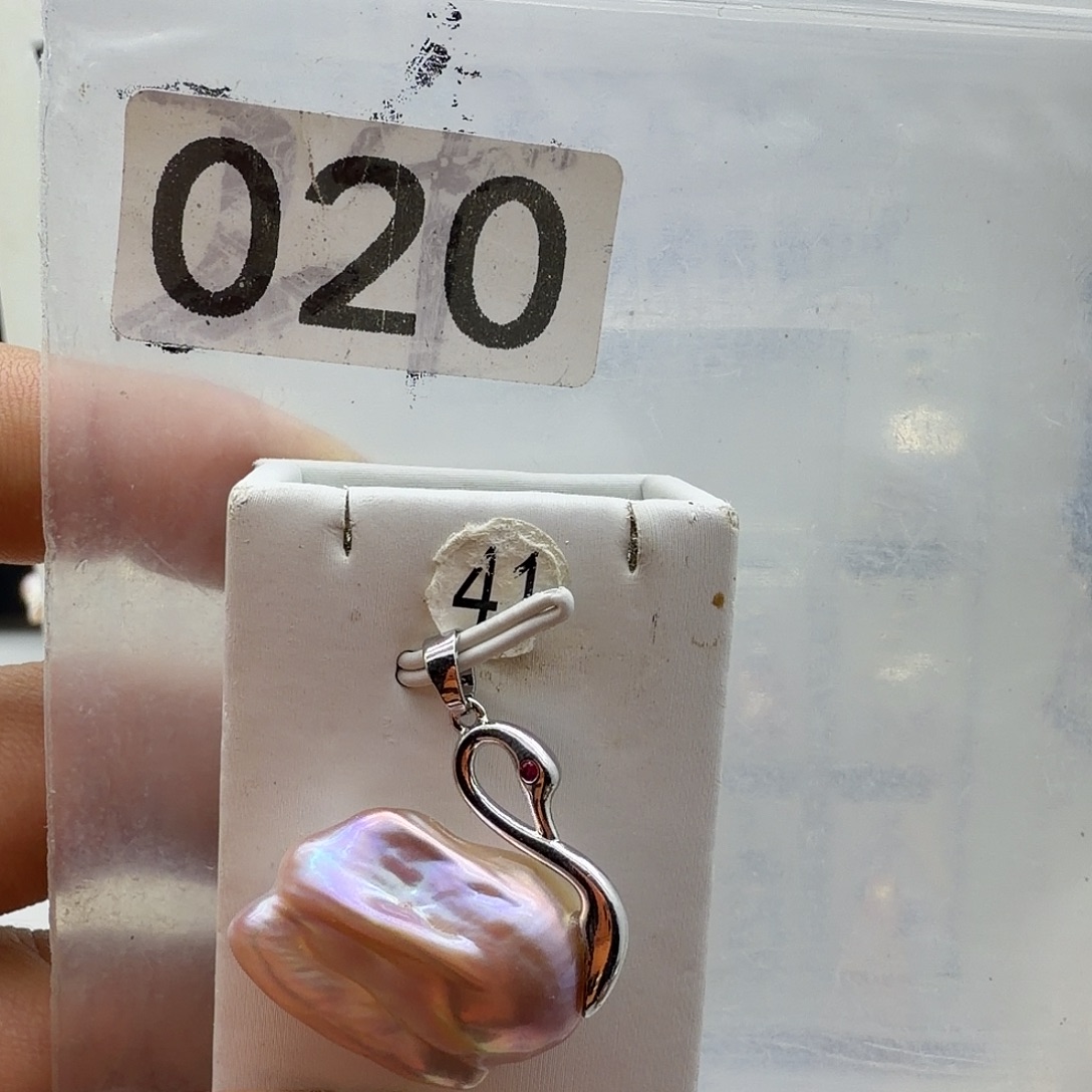 合金淡水珍珠颈饰