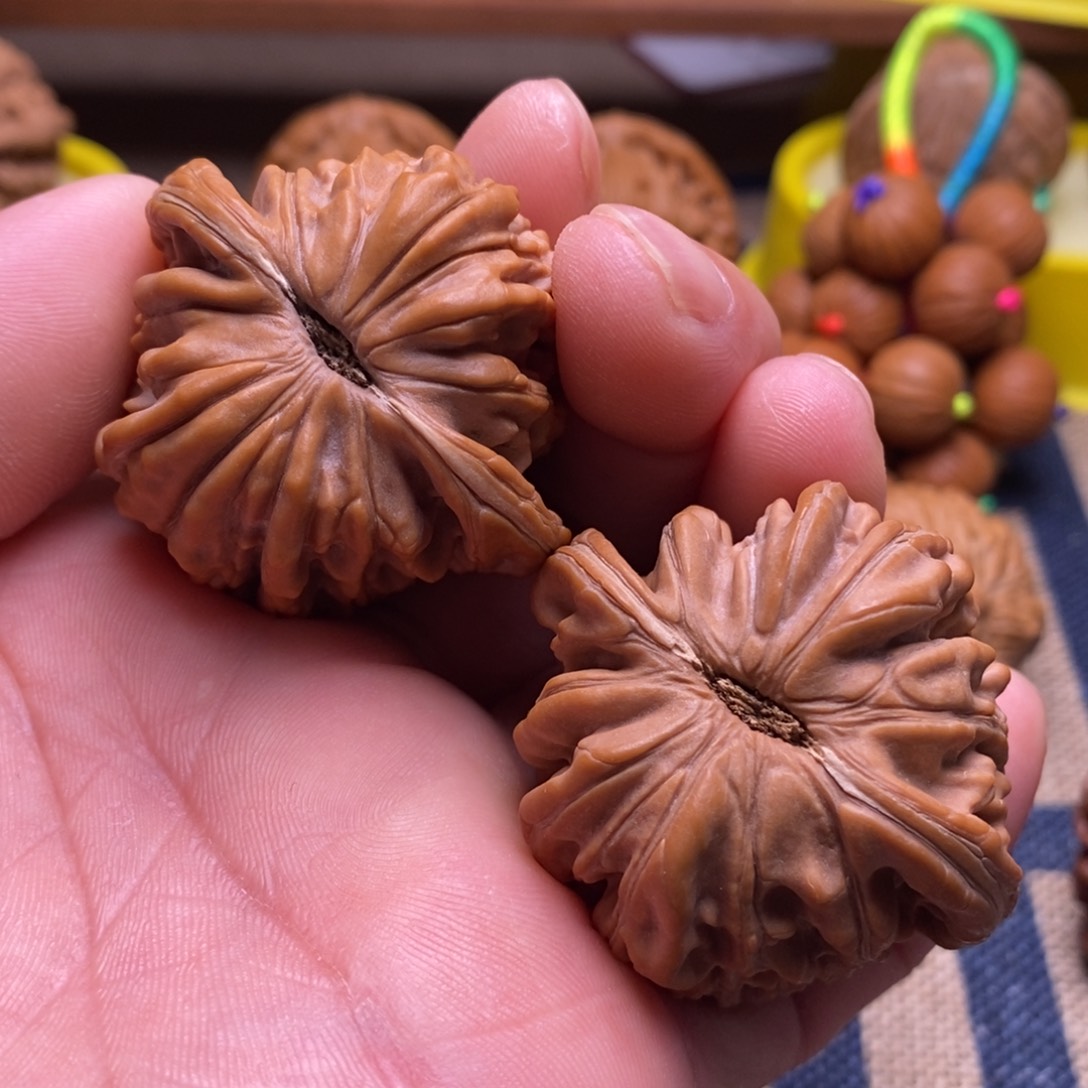 梧***桐吊坠文玩核桃楼子