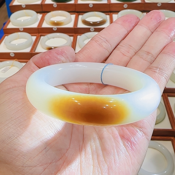 和田玉未镶嵌手镯且末传承级亮红糖56 57 58