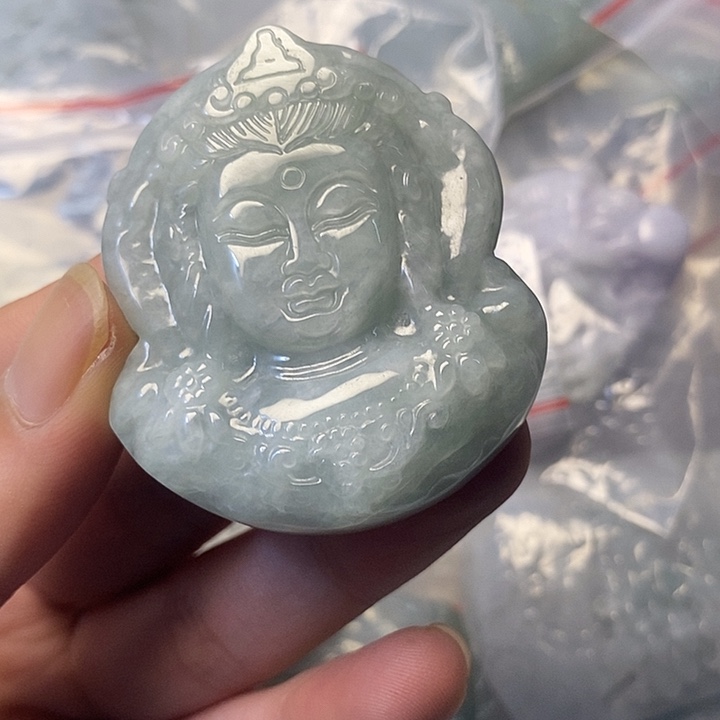 翡翠未镶嵌颈饰天然翡翠A货