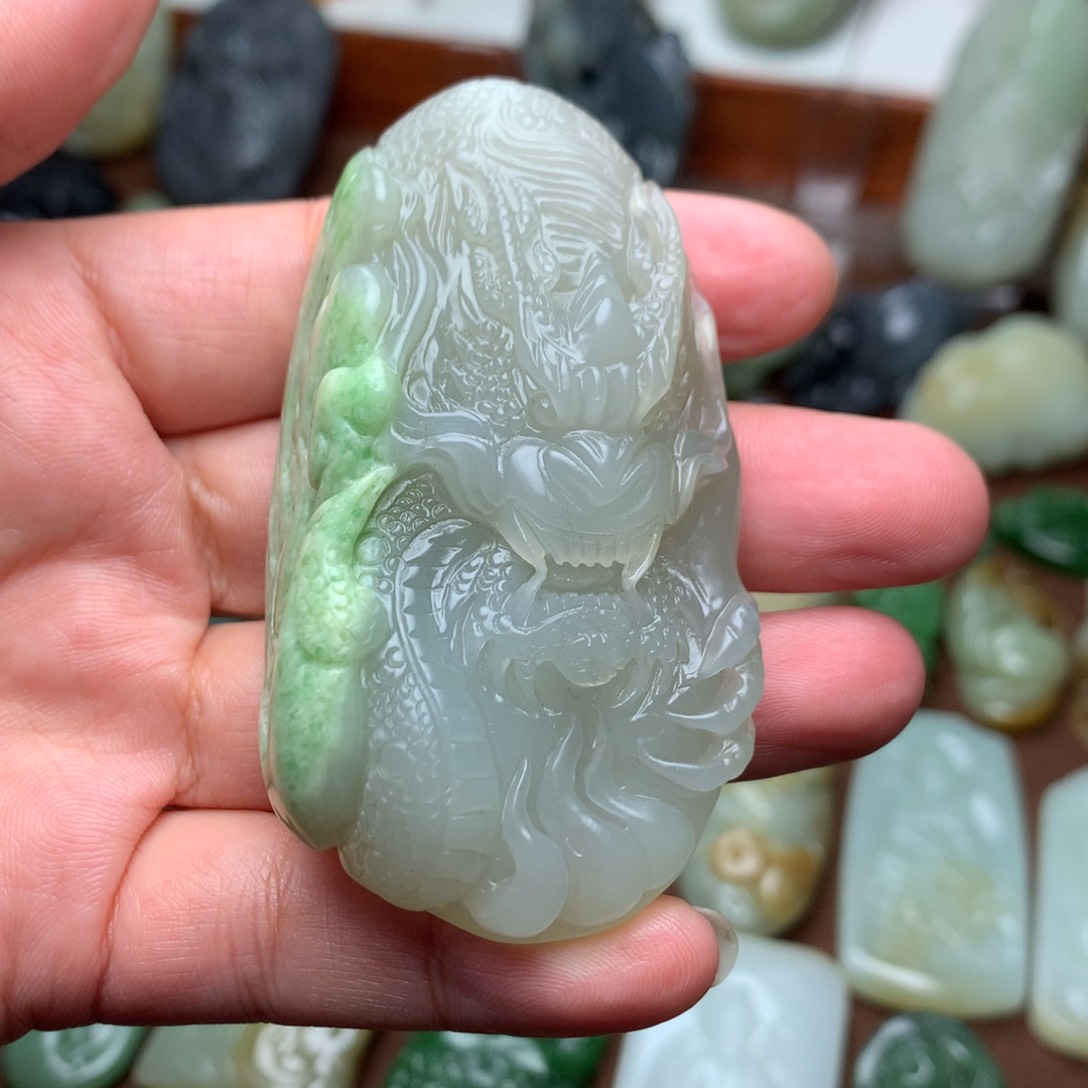 和田玉挂件未镶嵌春***、