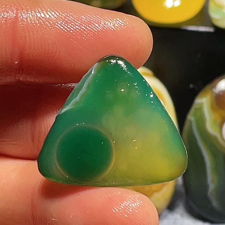 玛瑙/玉髓未镶嵌珠宝奇石