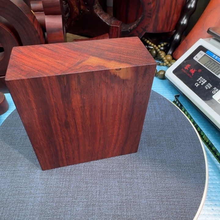 勇***哥大果紫檀（缅甸花梨）
