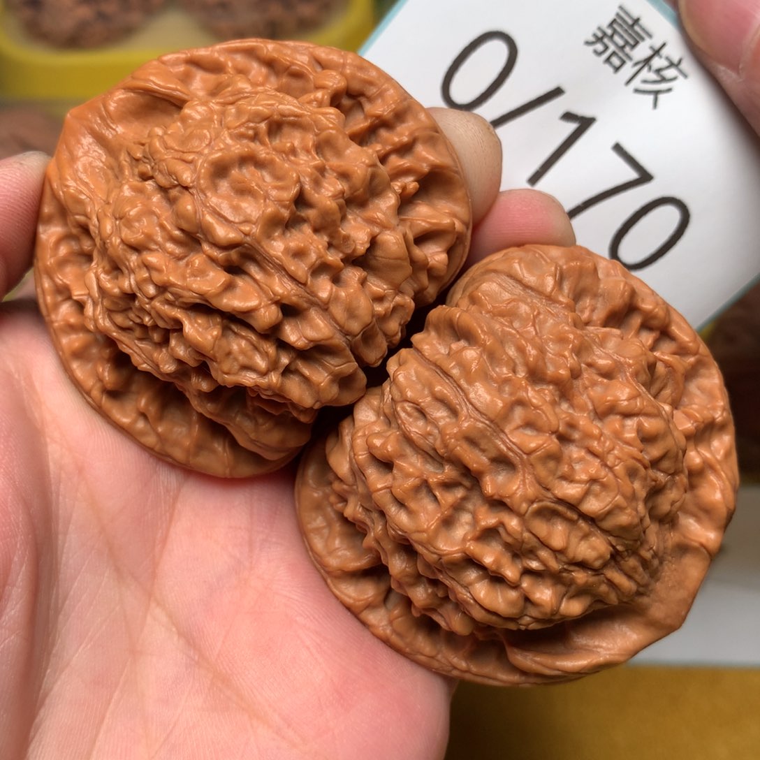 文玩核桃把件麒麟官帽51