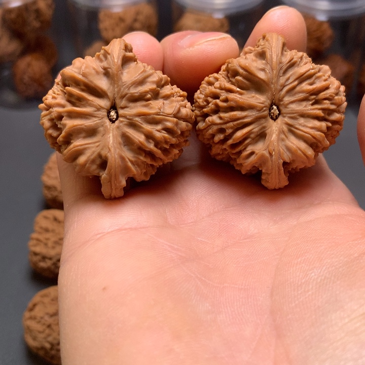 义***品把件文玩核桃南疆石狮子头