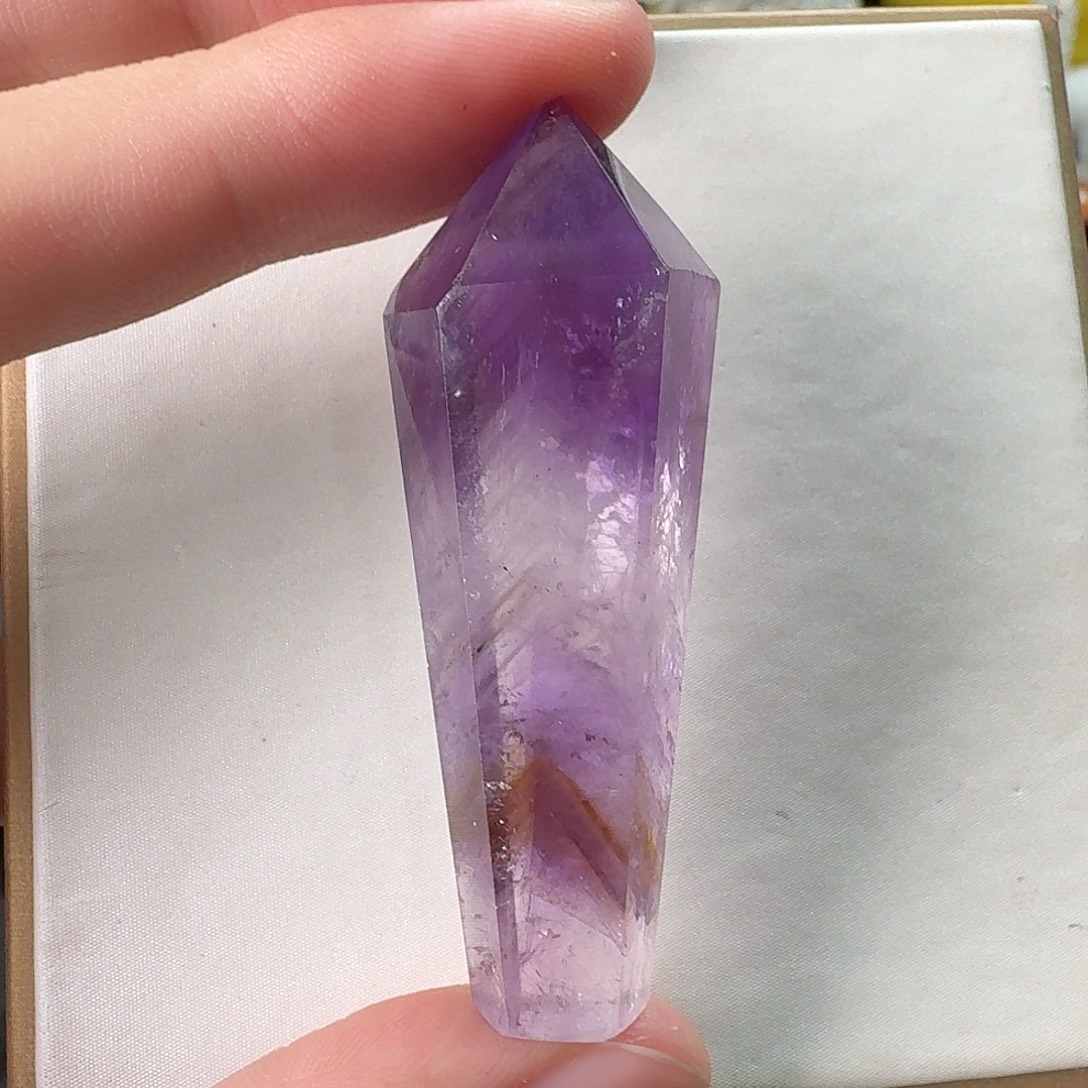 水晶珠宝半成品未镶嵌紫晶黄塔