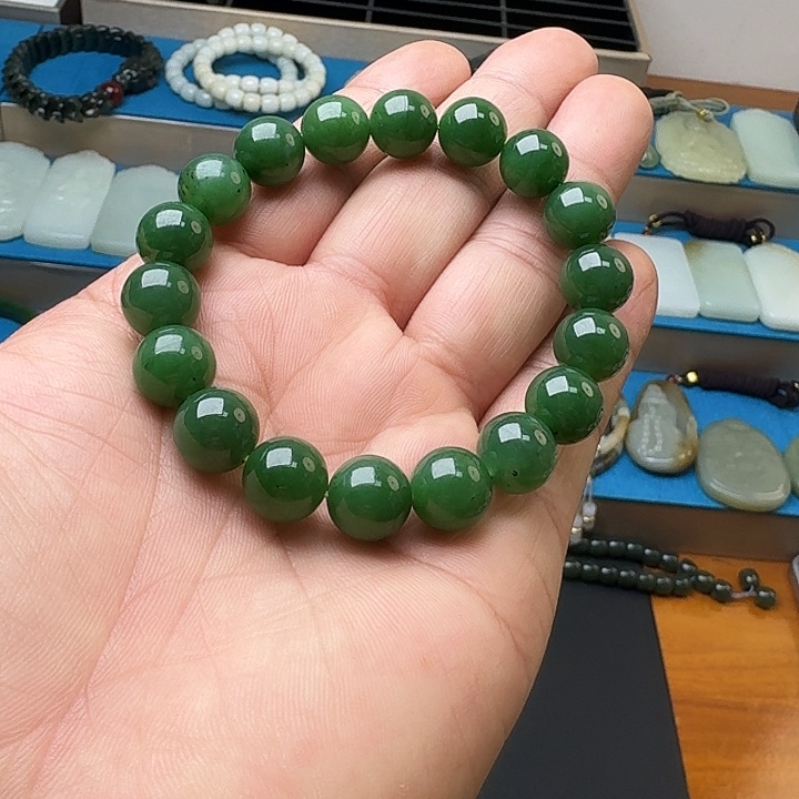 和田玉（碧玉）未镶嵌手链