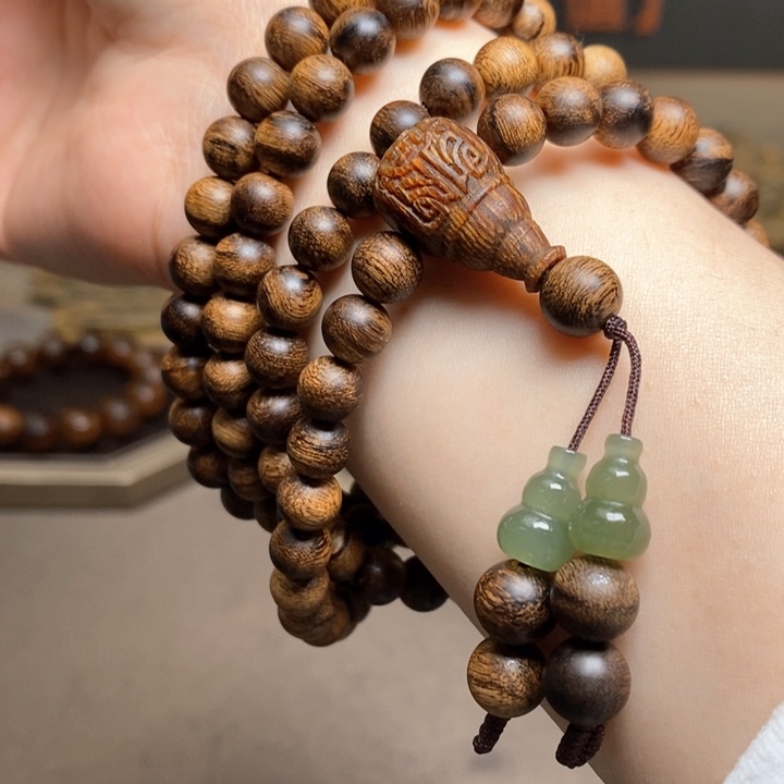 沉香手串越南富森红土瘤疤0.6X108+沉香木雕配饰