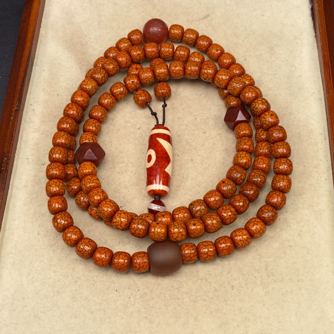 吊坠星月菩提@****