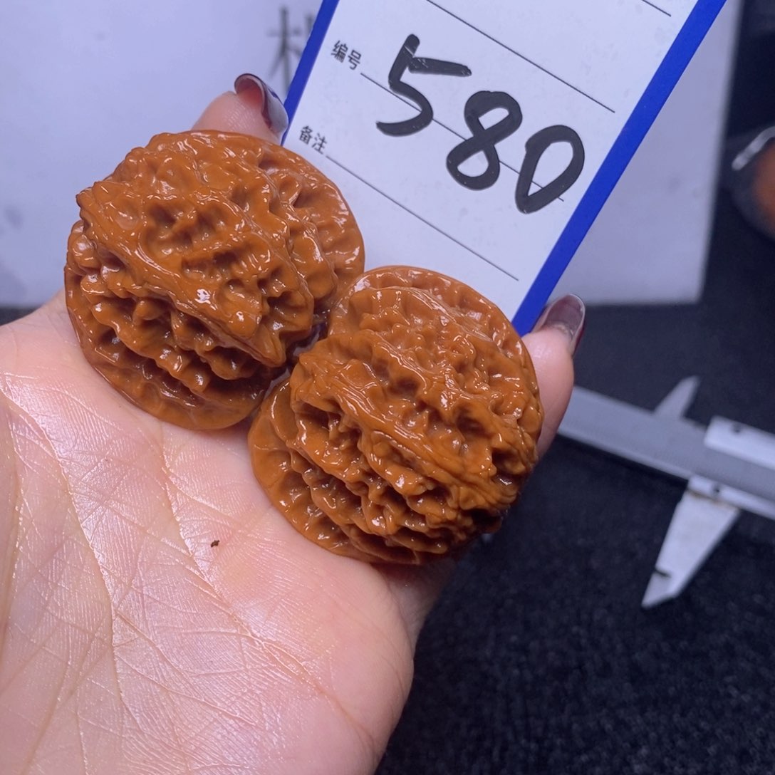 文玩核桃把件580/40苹果园