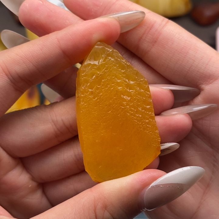 定制琥珀未镶嵌蜜蜡