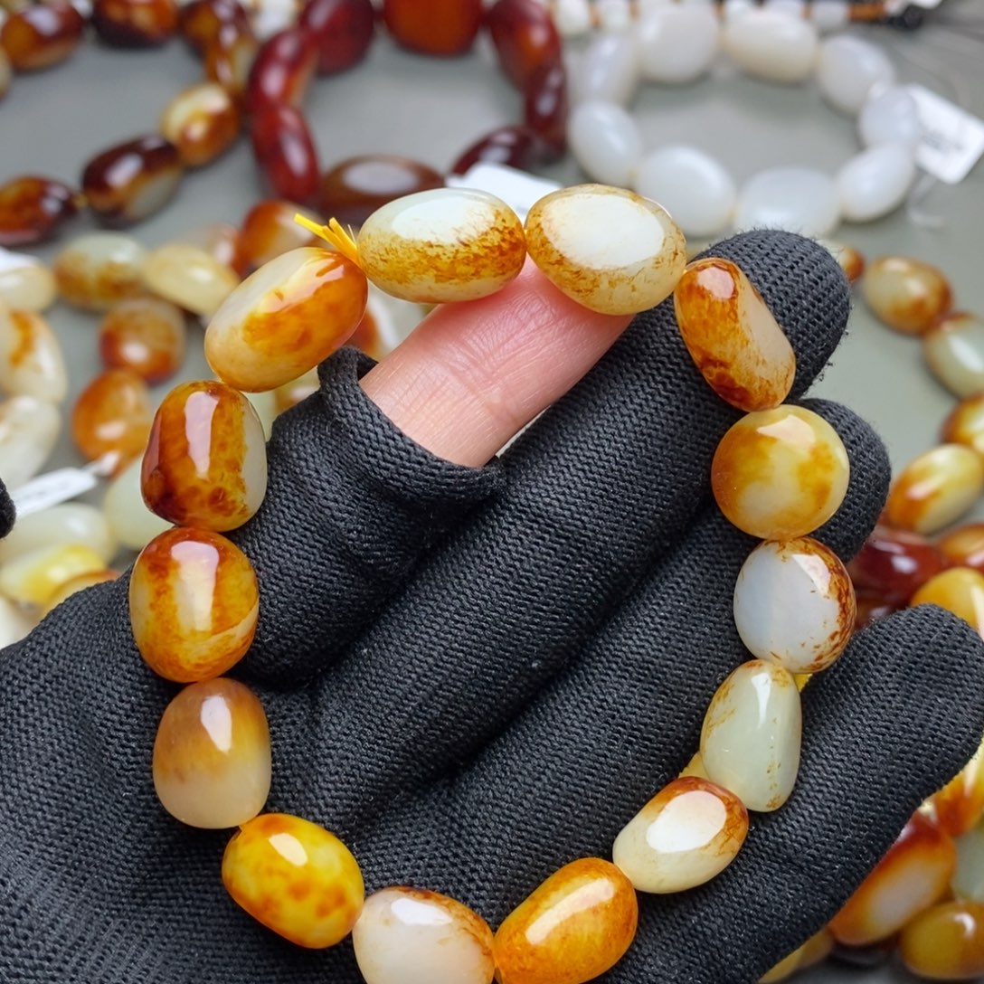 和田玉未镶嵌手链