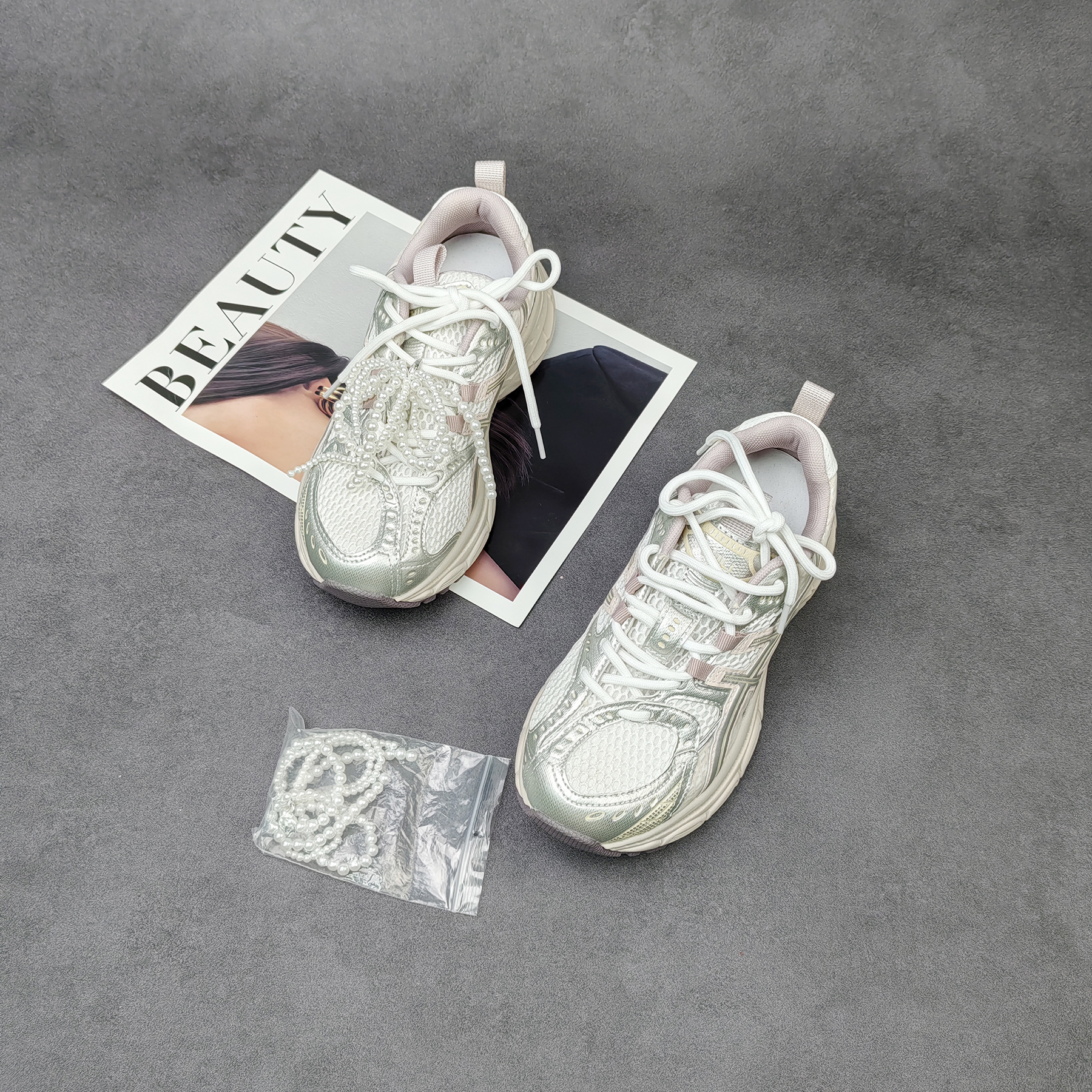 2025春季新款厚底增高显瘦拼色甜美粉色珍珠女老爹鞋0772558