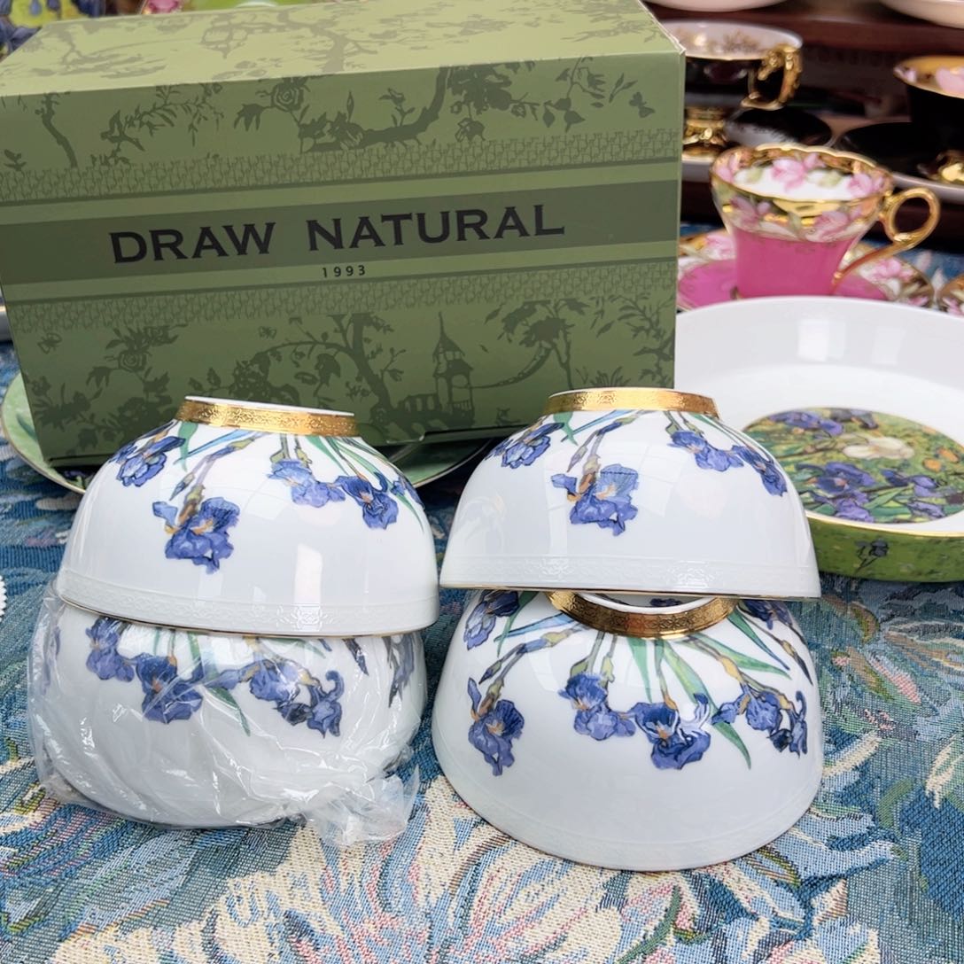 自然写生鸢尾花4.5寸碗套四