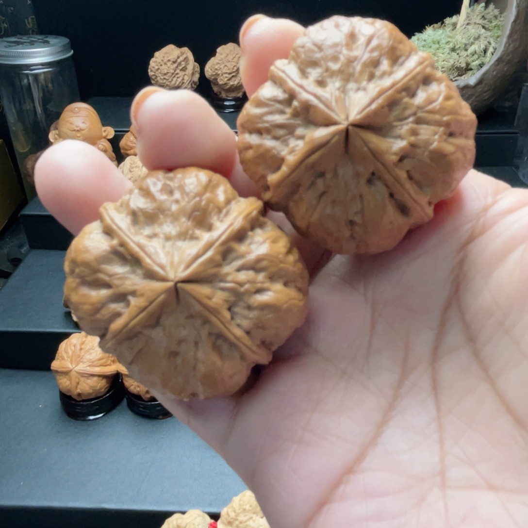 文玩核桃吊坠四老八一…………