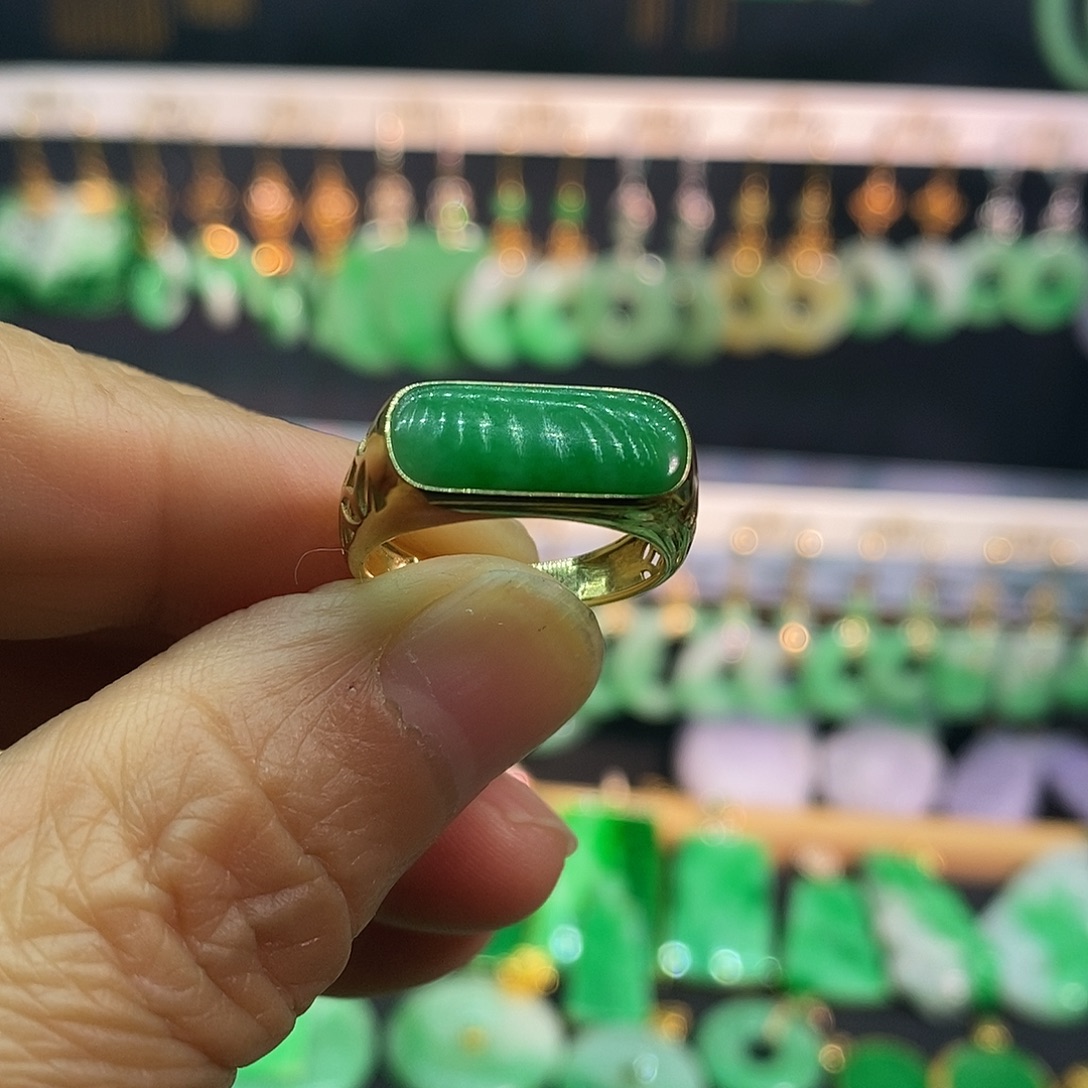 翡翠18K金镶嵌耳饰耳饰