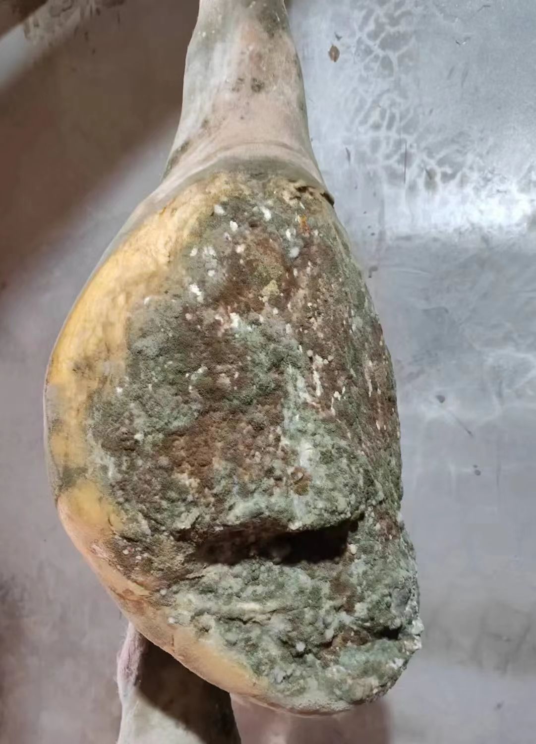 云南宣威特产农家整只火腿传统工艺腌制口感风味独特