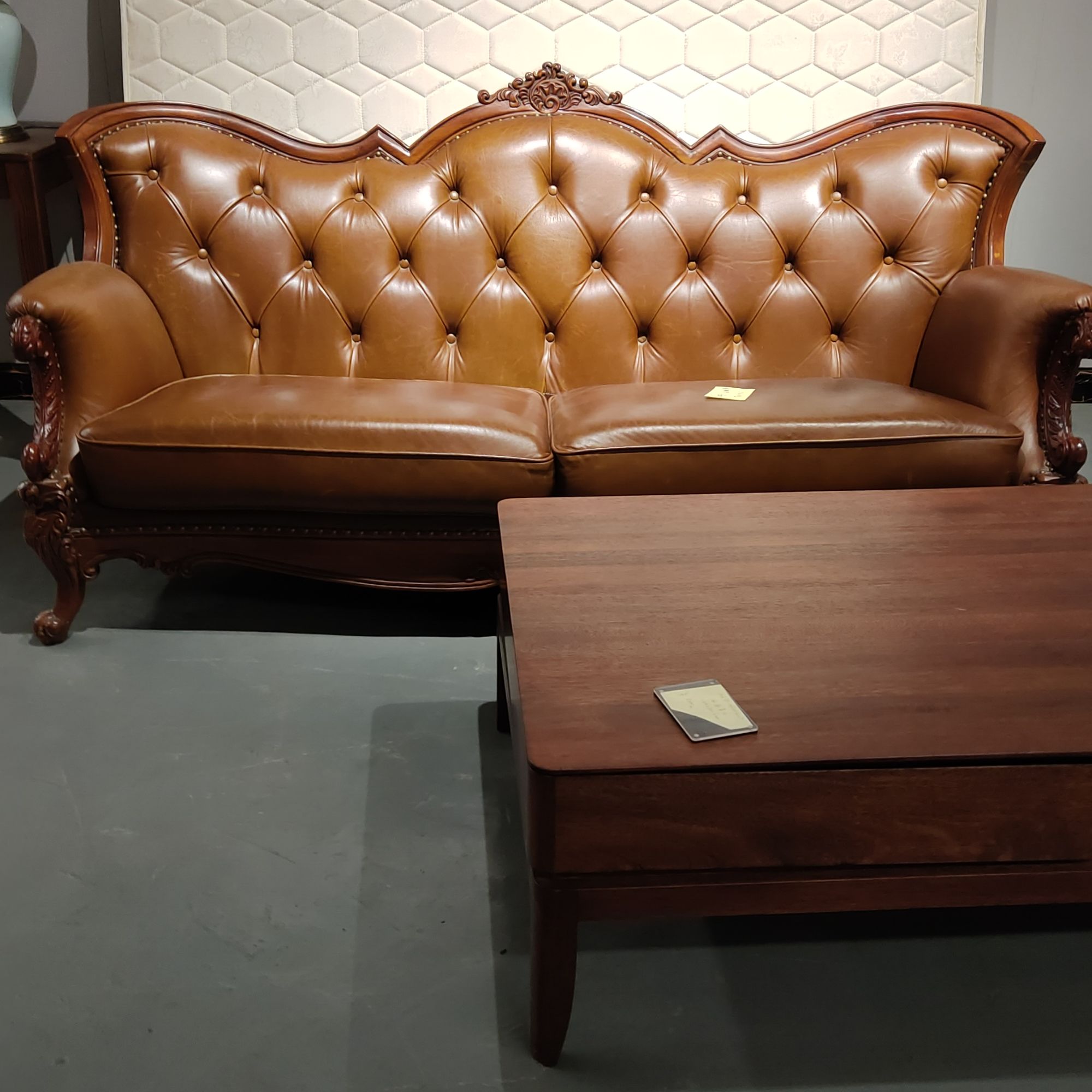 【佛山卓越家具】高端美式客厅实木雕花皮艺单人三位沙发