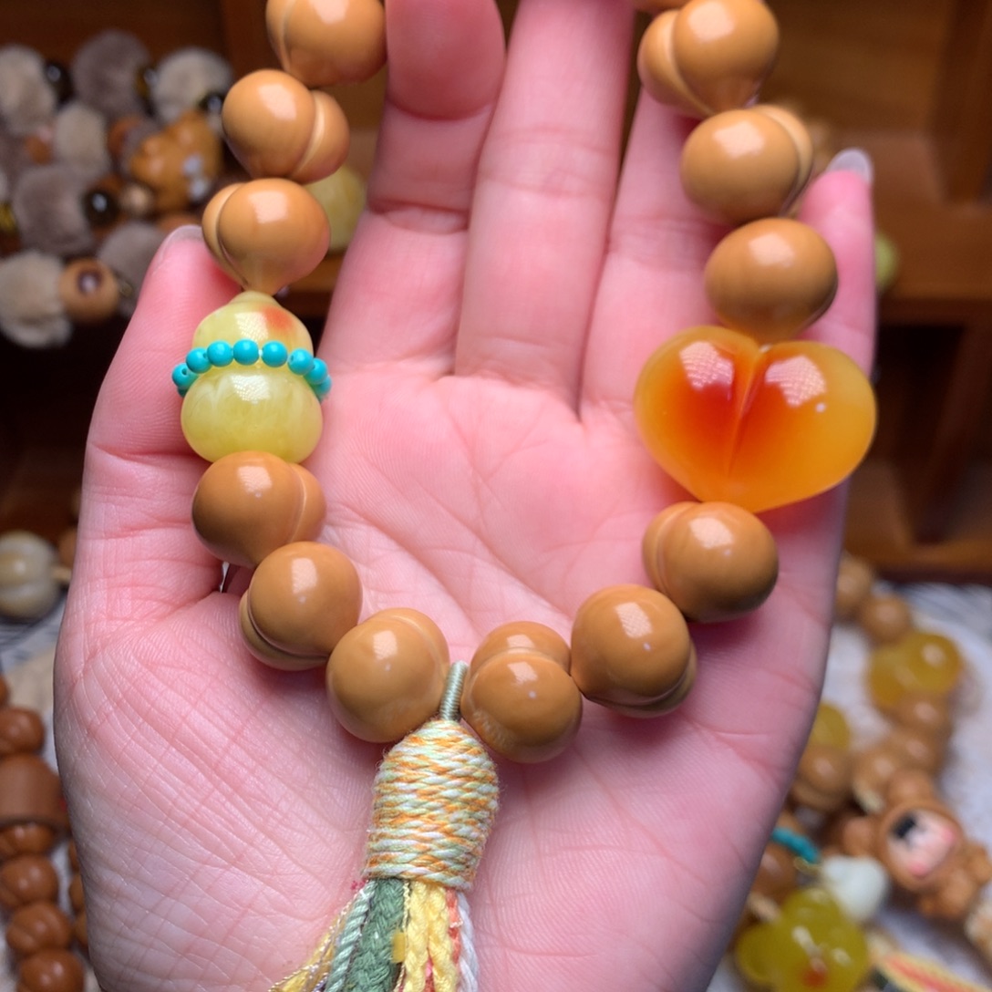 猴头核桃吊坠15高定屁桃手持定制