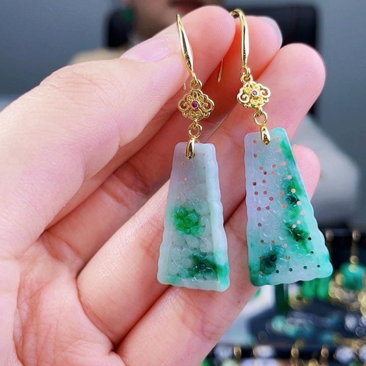 翡翠耳饰未镶嵌饰品