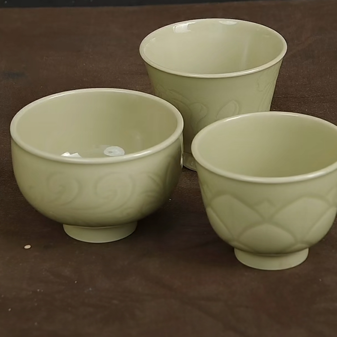 刻绘萱草纹杯 玉兰花杯 莲瓣纹杯南山云泊越窑秘色宽口普洱杯