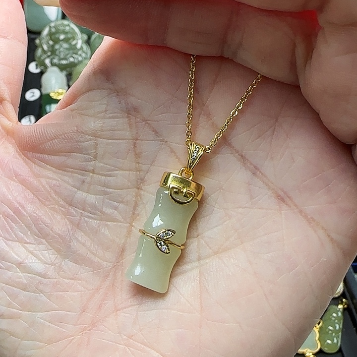 吊坠(赠链)银S925镶嵌和田玉