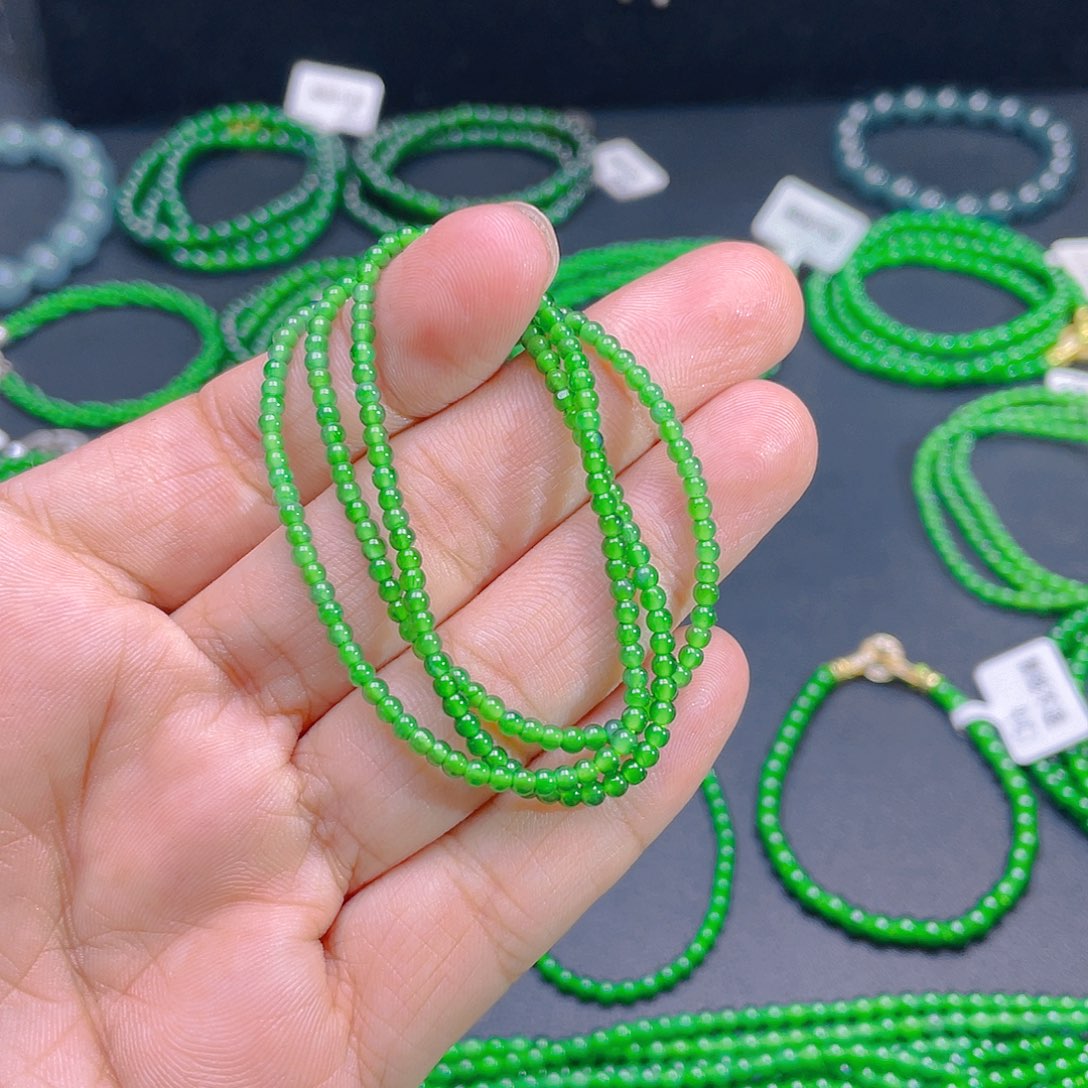 颈饰未镶嵌翡翠A货卡2.7