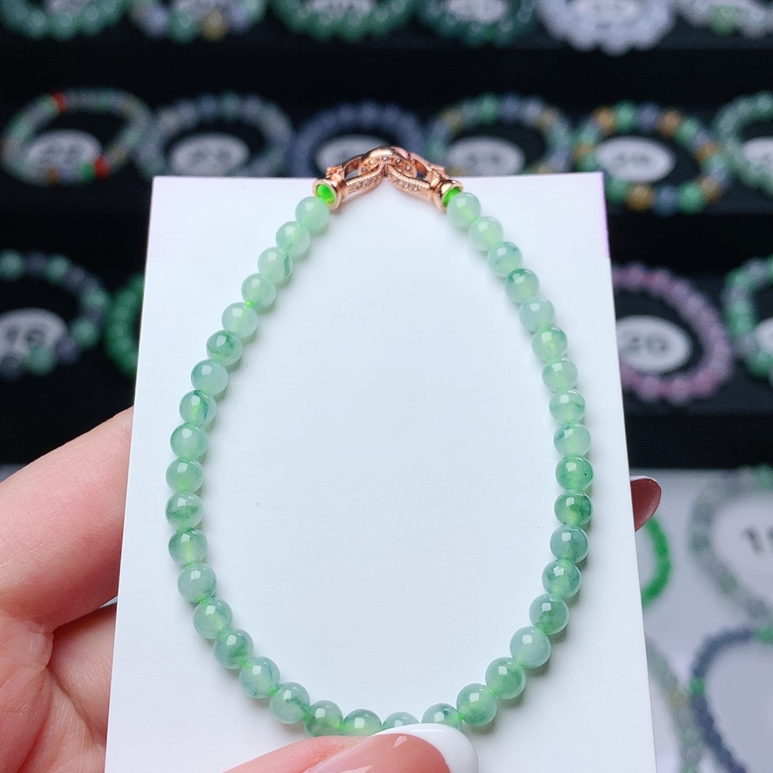 翡翠手链未镶嵌翡翠