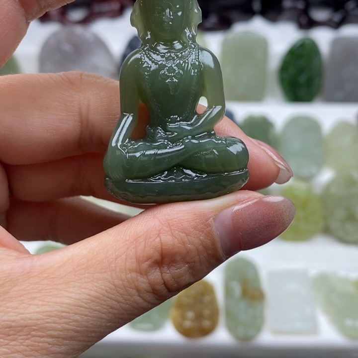 和田玉（糖玉）未镶嵌颈饰18