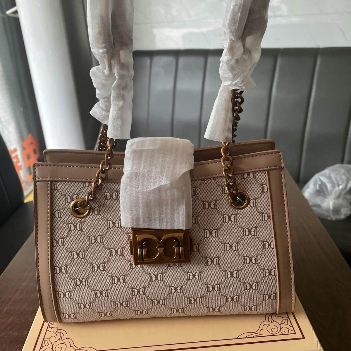 高级大容量单肩链条托特包包新款时尚百搭重工斜挂包