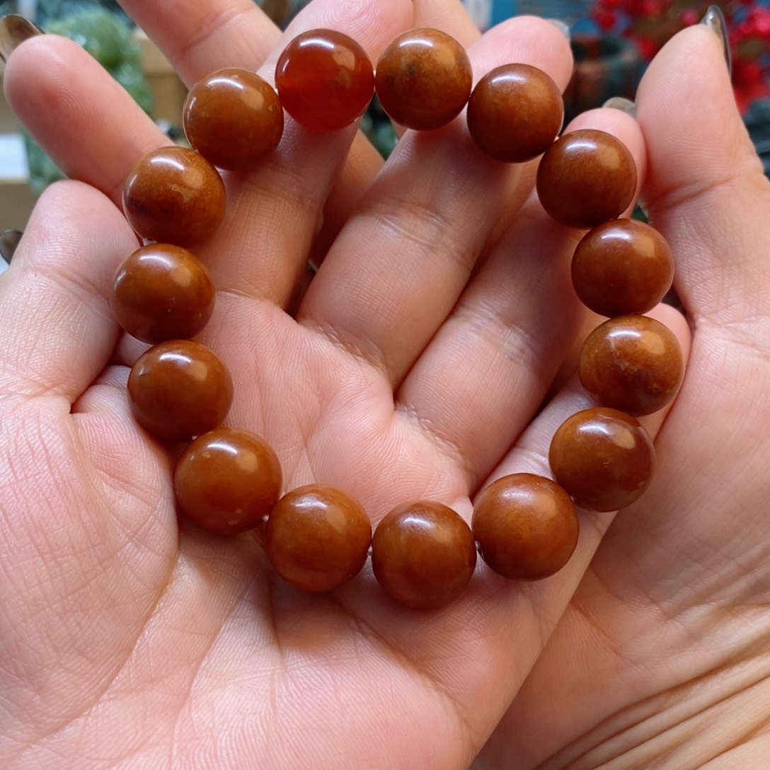 蛇纹石玉手串未镶嵌正**过