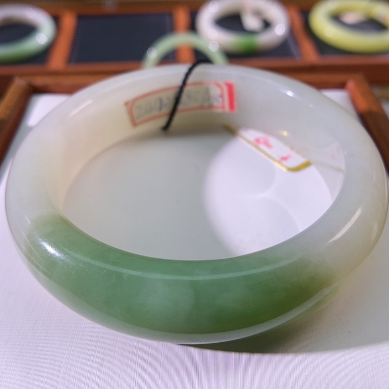 【闪购商品】未镶嵌手镯和田玉（翠青玉）