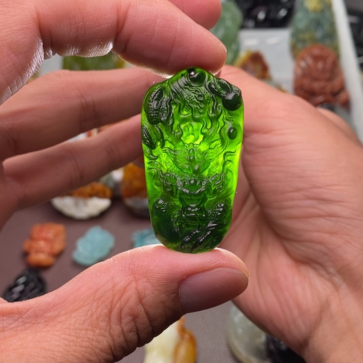 蛇纹石玉合金颈饰