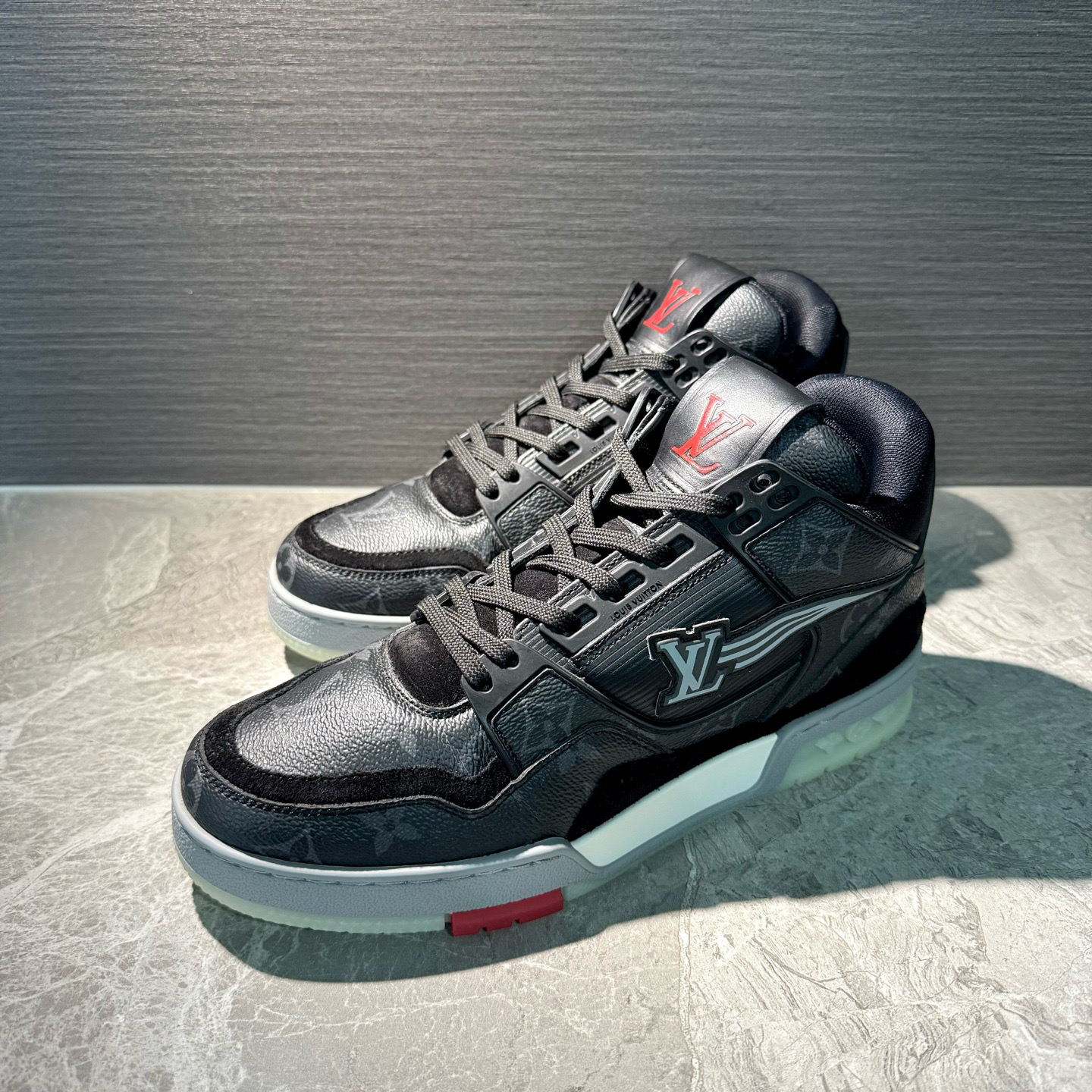 99新 LouisVuitton/路易威登 黑色老花拼接飞翼trainer板鞋 39.5