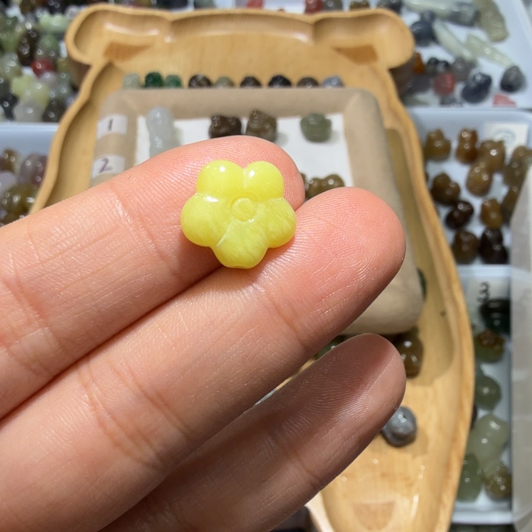 和田玉未镶嵌珠宝奇石