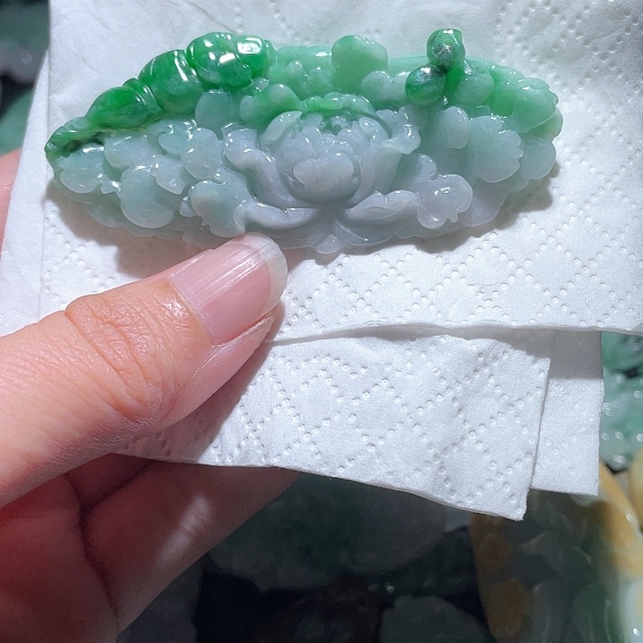 颈饰未镶嵌翡翠天