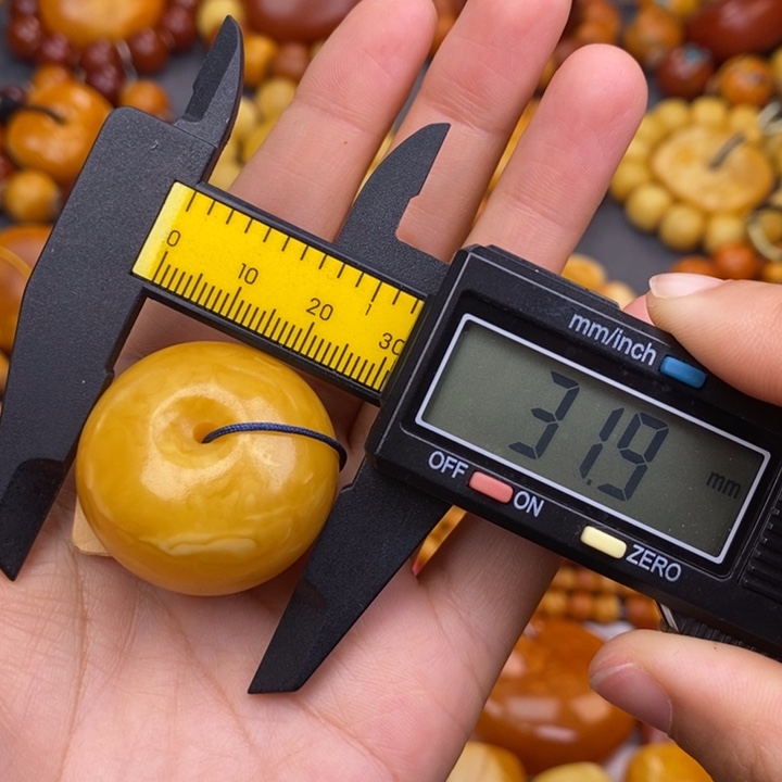 蜜蜡未镶嵌裸石蜜蜡X