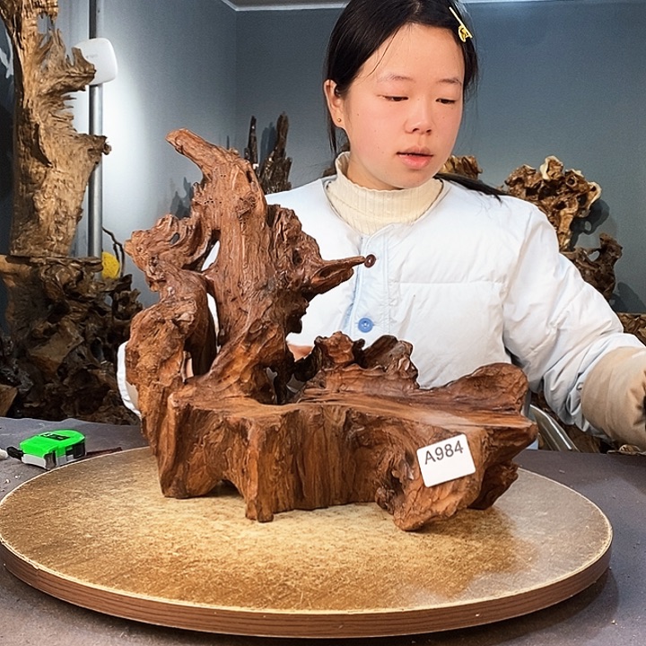 茶盏襄****鸡984株木随行的小根艺