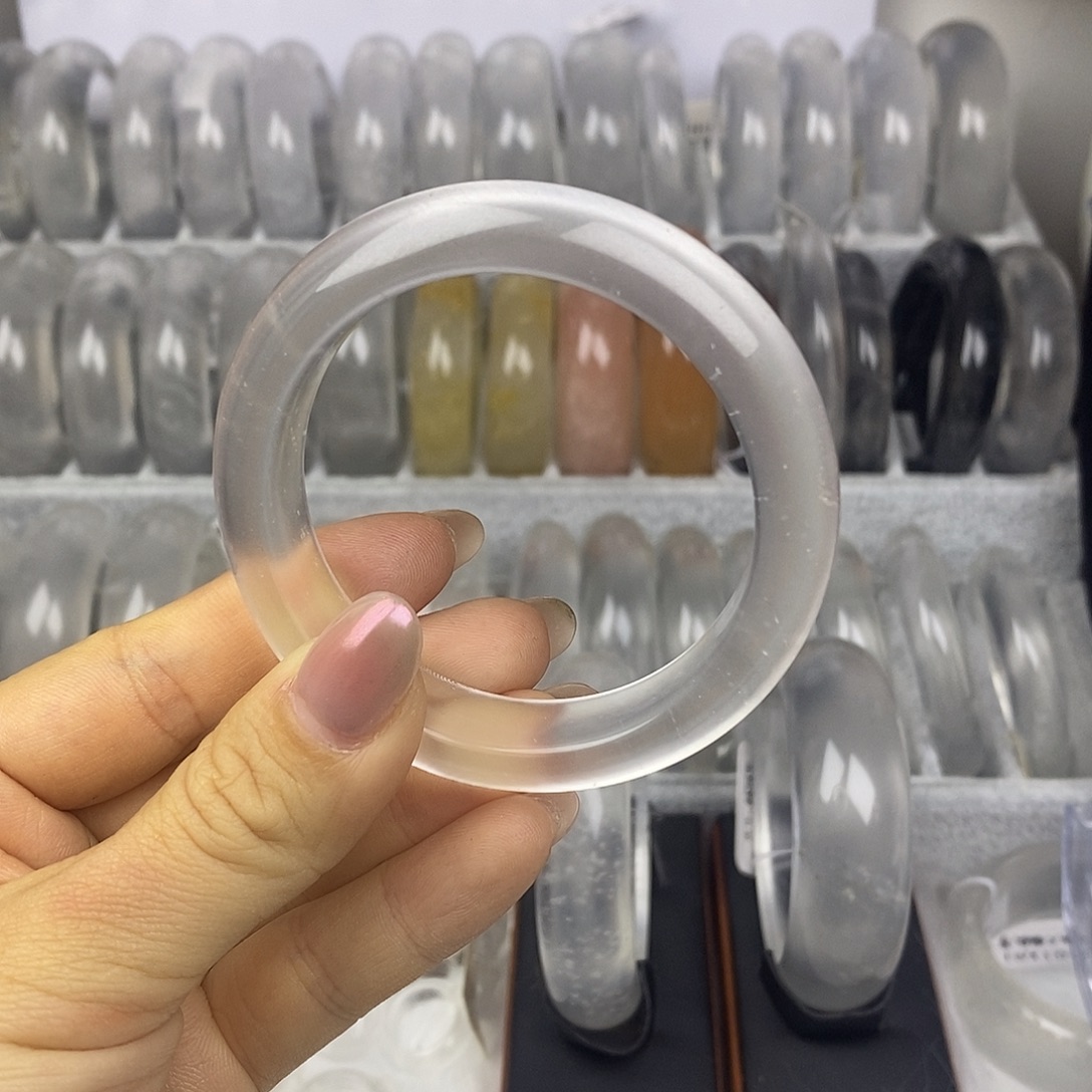 小***一石英质玉未镶嵌手镯53.3炸光飘雪