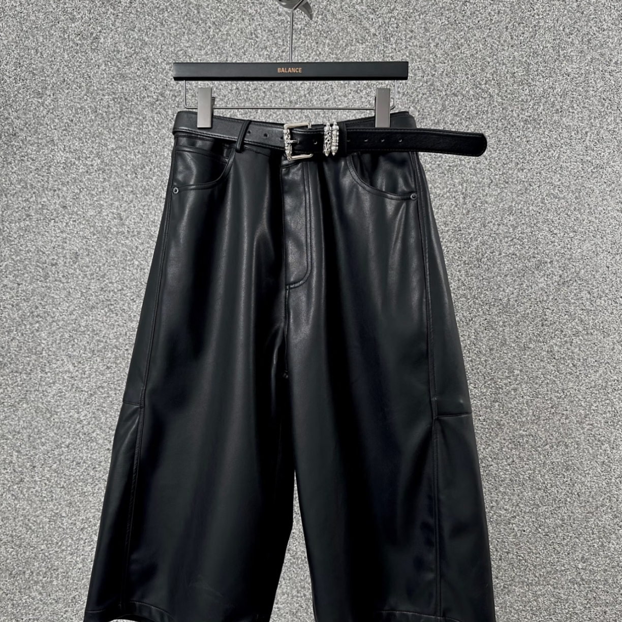 Uni｜25ss 有调性的阔腿pu七分皮裤配腰带